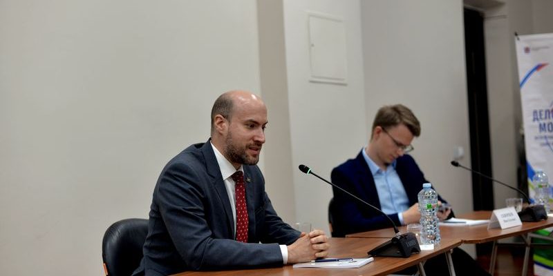 Итоги первого круглого стола