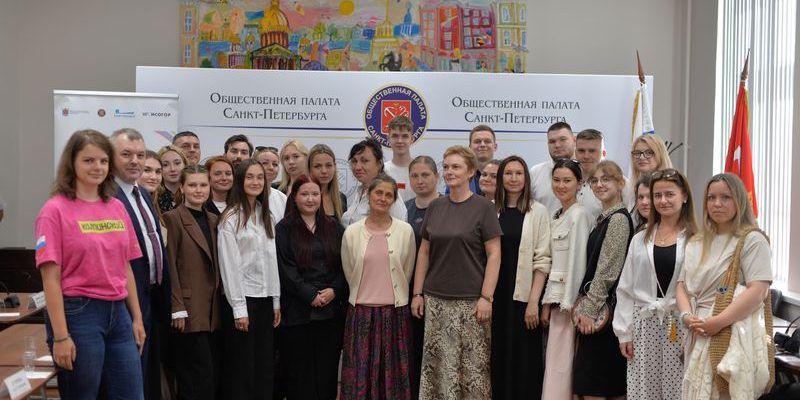 ФОТО: Третий круглый стол